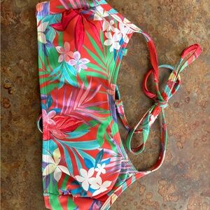 Xhilaration Red and Green Bikini Vibrant Floral Design